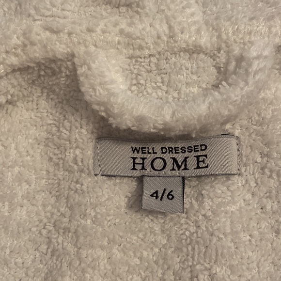 Girls Terrycloth Robe Size 4/6 - Picture 3 of 5